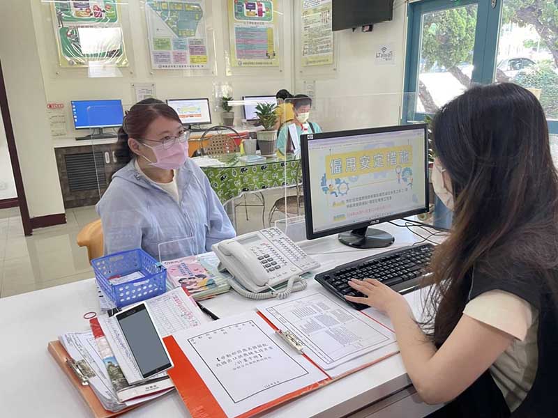 中彰投分署推四步驟引導等多項貼心服務 「強化版僱用安定措施」助安心渡難關