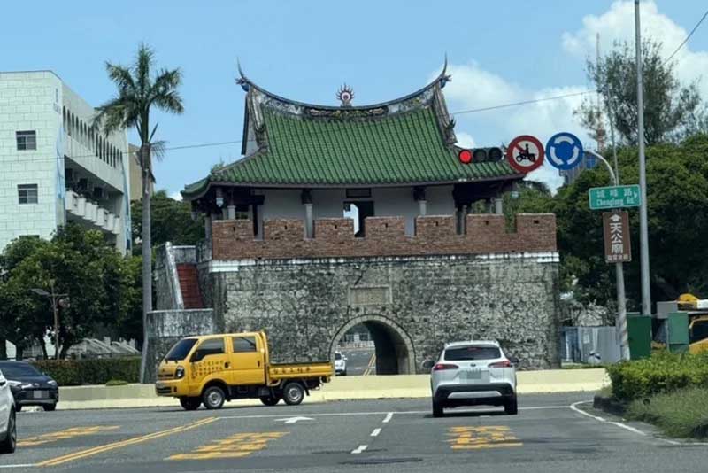 高雄左營南門圓環下月拆 交通恐塞爆！議員籲暫緩