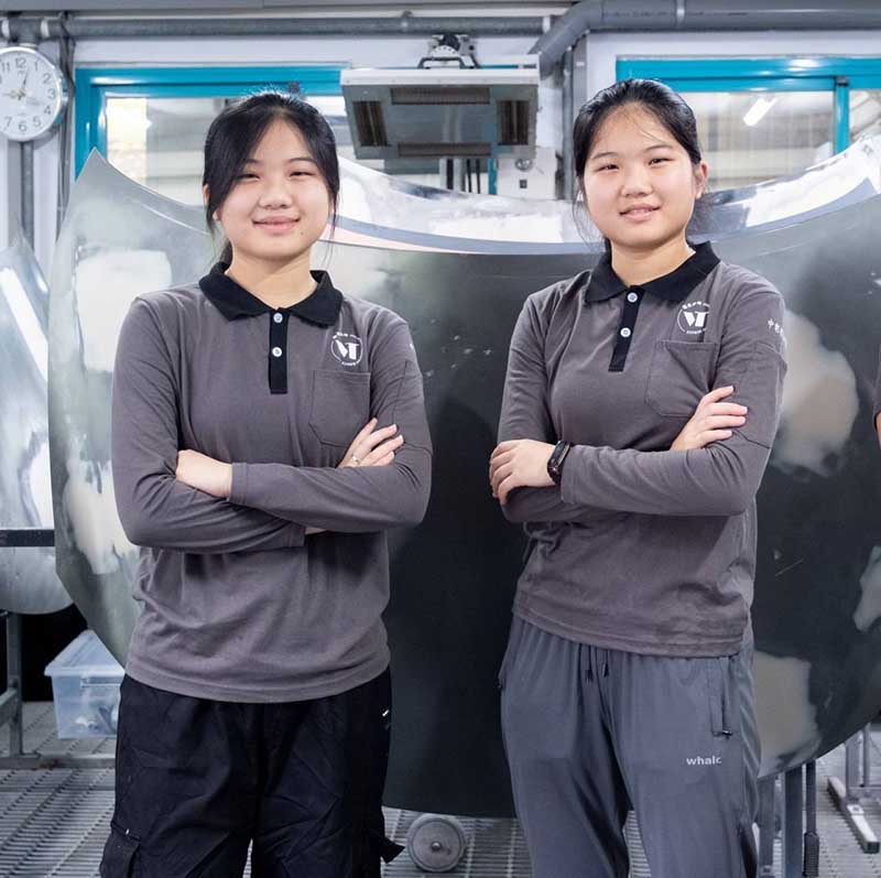中彰投分署培訓選手余佩蓁、余佩芸贏得汽車噴漆正取和備取國手寫下一段佳話