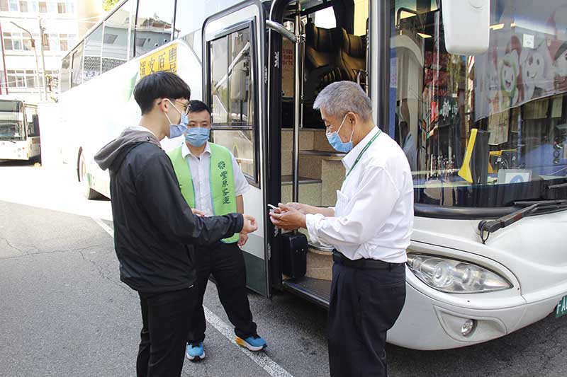 光復節連假省錢術～84條國道客運享有85折的優惠票價