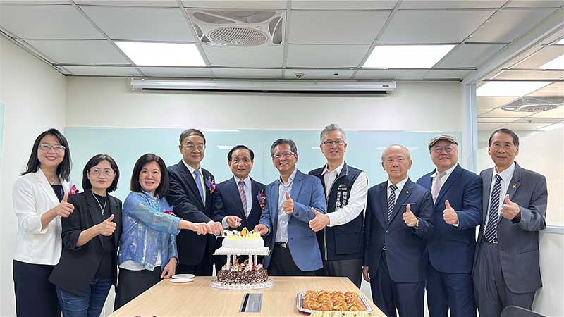 推動中部商業服務業創新升級      商研院(CDRI)中部辦公室喬遷揭牌