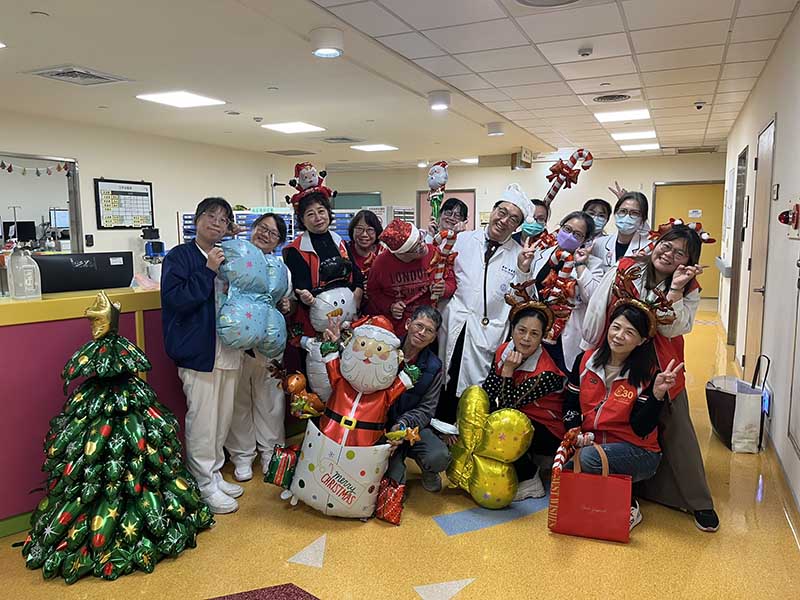 傳遞聖誕的溫馨與喜悅  中華民國關懷心臟病童協會贈送聖誕禮物